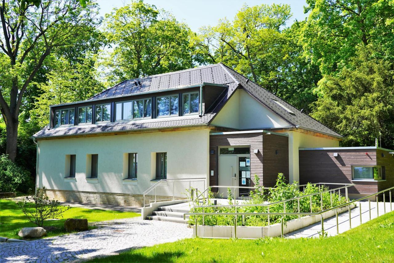 Pulverhuette Gaestehaus Im Egapark - Ein Projekt Der Lebenshilfe Erfurt Service Ggmbh Bagian luar foto